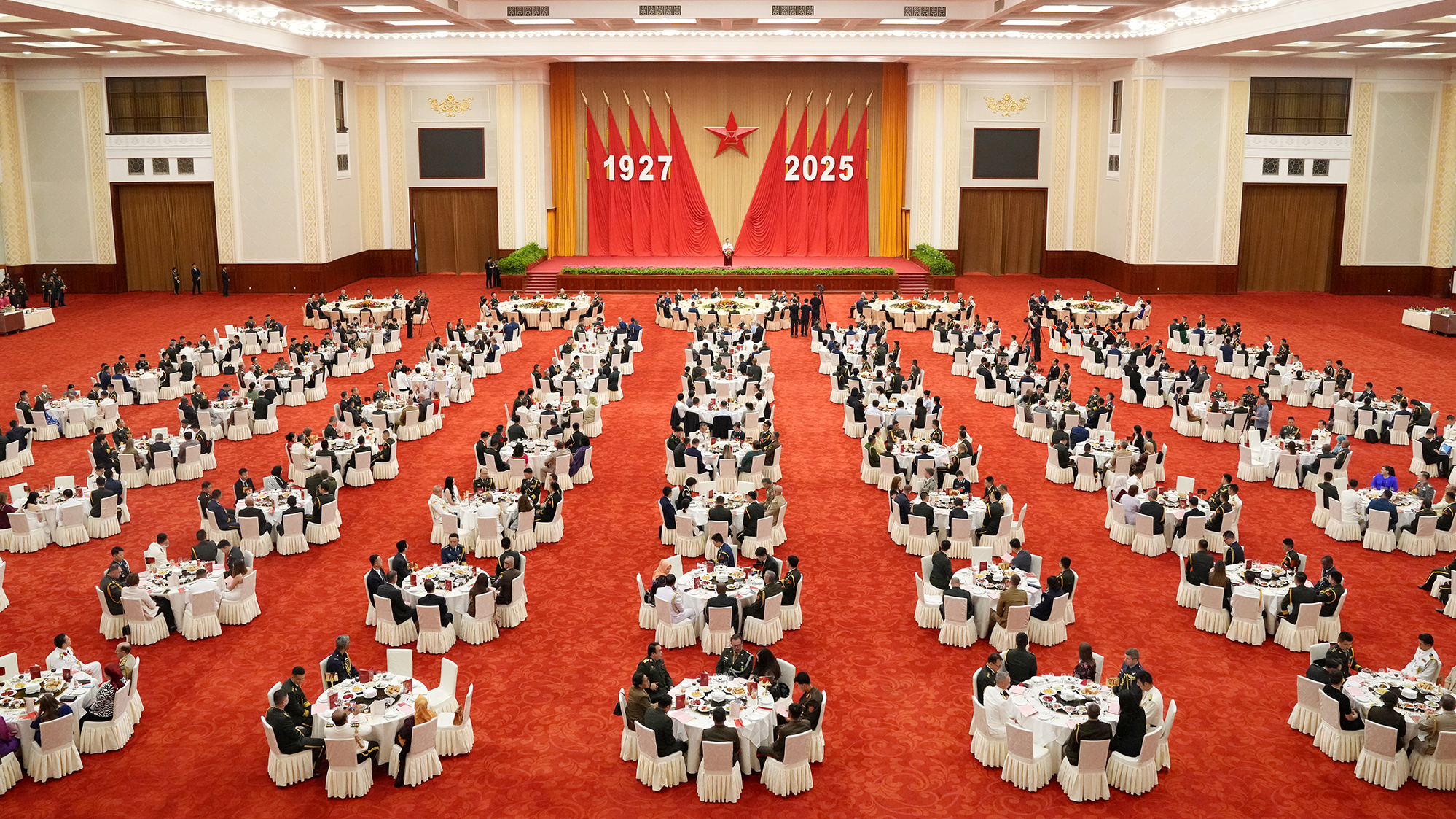 Defense minister reiterates PLA's readiness for national reunification